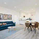 شقة Republica Pearl, A Coastal Gem In *
