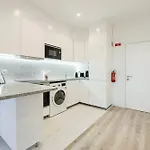 Republica Pearl, A Coastal Gem In شقة *