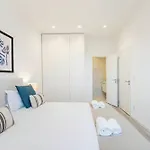 Republica Pearl, A Coastal Gem In شقة