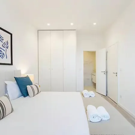 Republica Pearl, A Coastal Gem In Appartamento