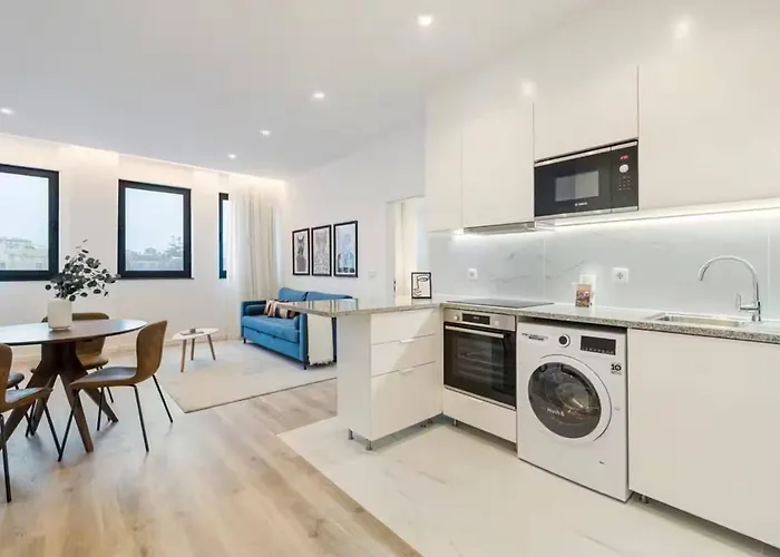 Republica Pearl, A Coastal Gem In Apartament