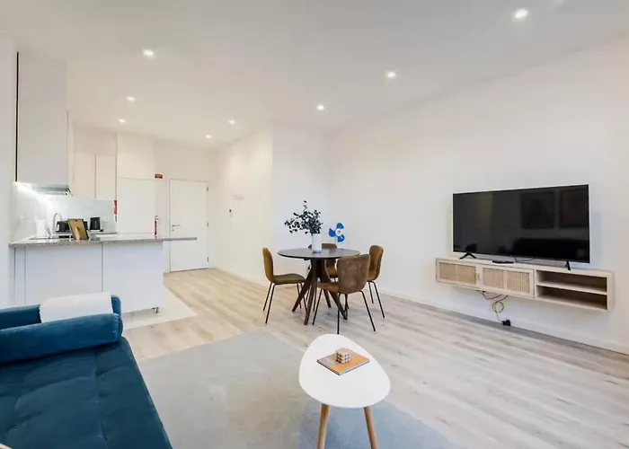 Republica Pearl, A Coastal Gem In *