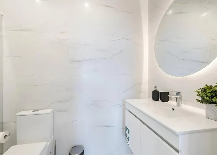 Apartament Republica Pearl, A Coastal Gem In *